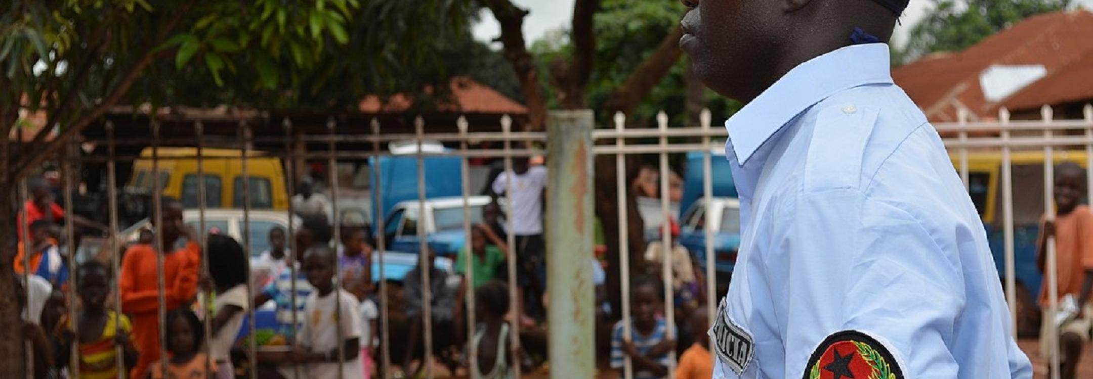 1200px-Fernanda_Nossa,_Guinea-Bissau,_photo_3.jpg 1200px-Fernanda_Nossa,_Guinea-Bissau,_photo_3.jpg